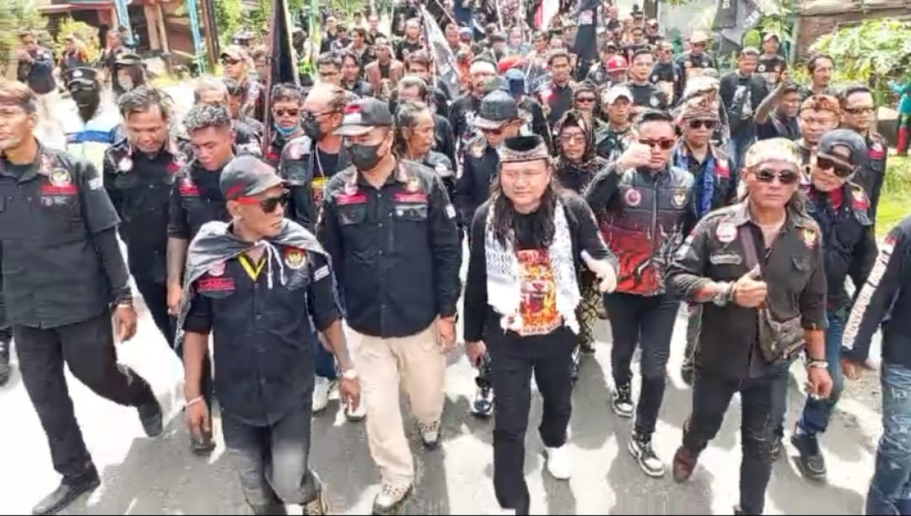 Ribuan Massa LSM Harimau Kepung PT Blesscon Banjarnegara, Tuntut Audit Izin dan Hak Pekerja